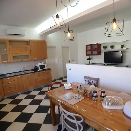 Stella-guesthouse Apartment